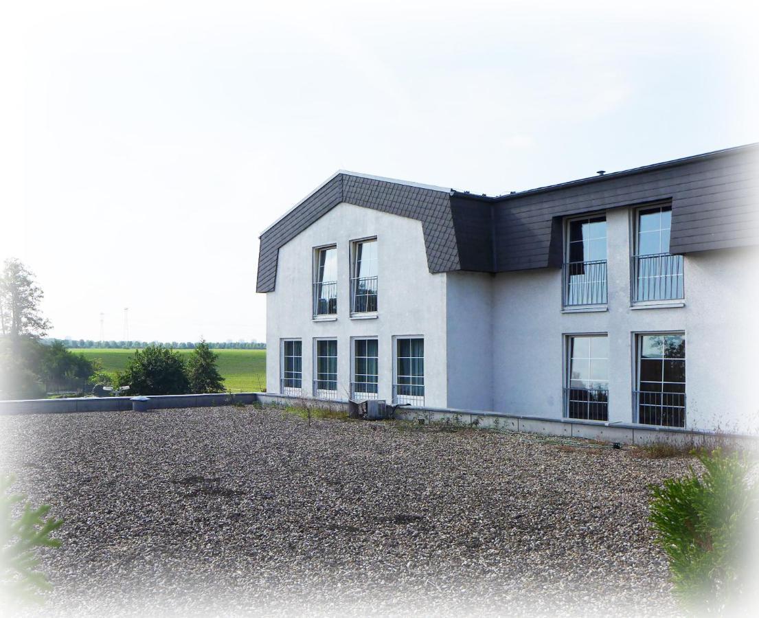 Hotel Lindenberger Hof Ahrensfelde Eksteriør billede