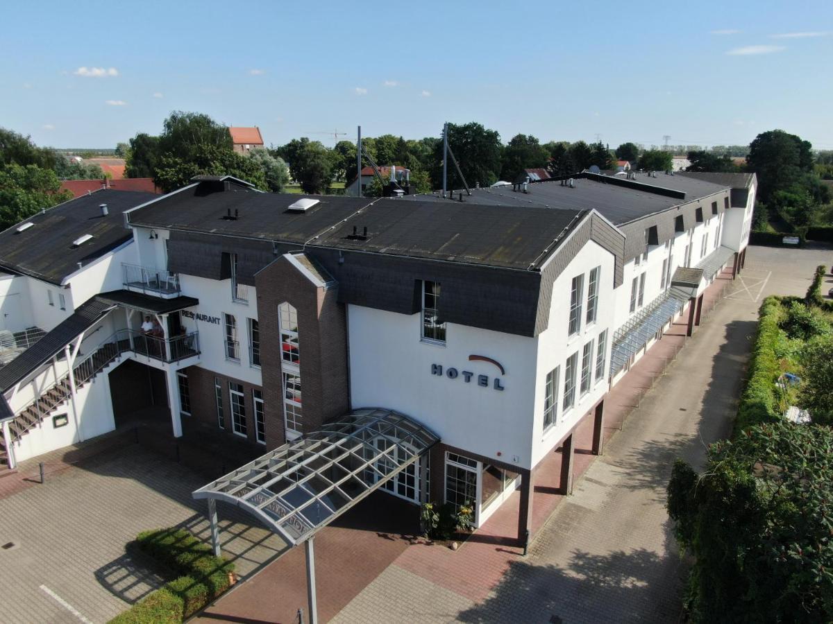 Hotel Lindenberger Hof Ahrensfelde Eksteriør billede
